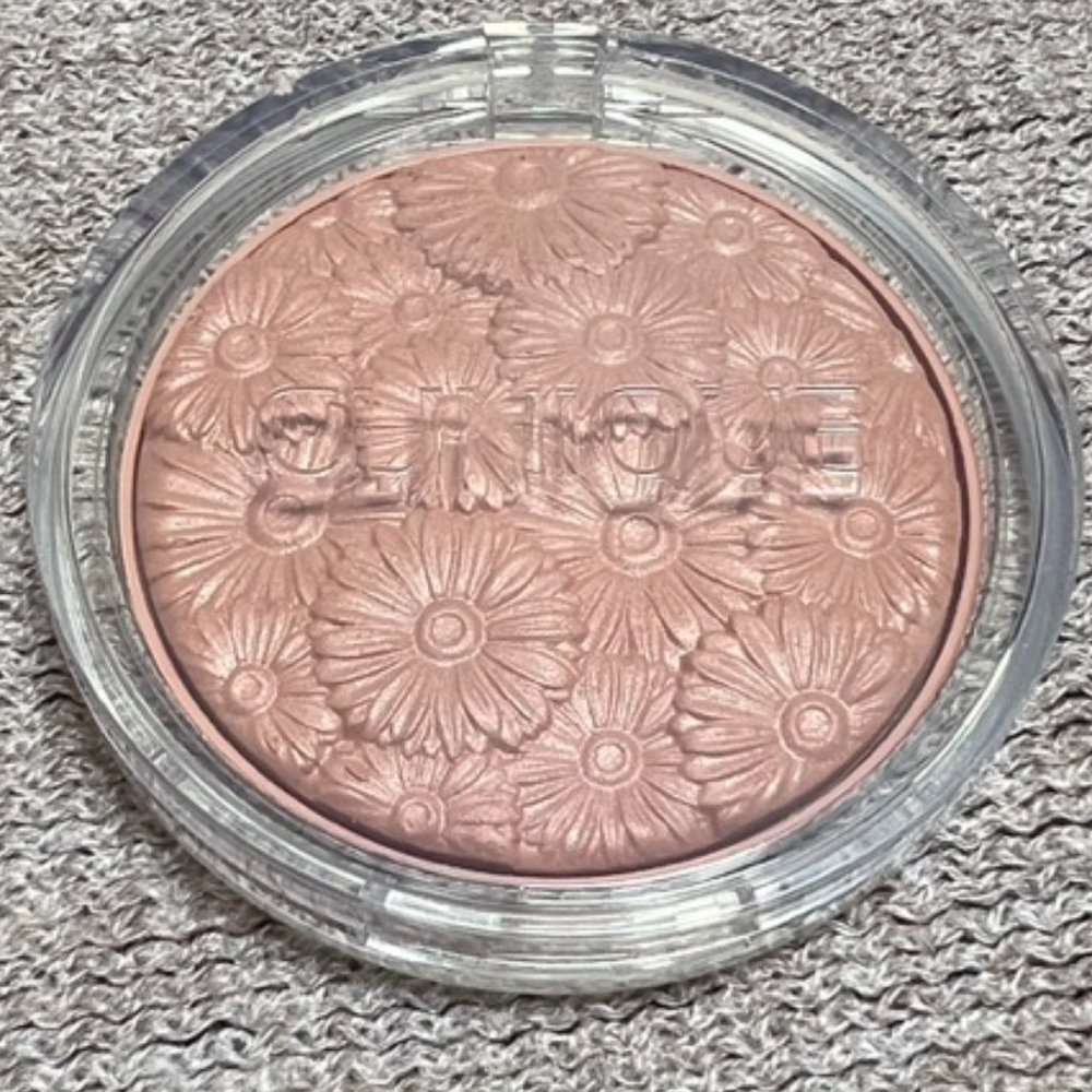 Clinique Powder Pop Flower Bronzer - Picture 6 of 9